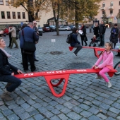 Michal Podgórczyk and Kaja Pobereżny "Swing with a stranger"